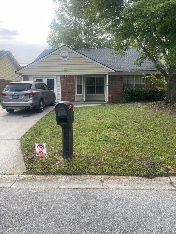 28 N Berwick Dr, Savannah, GA 31406