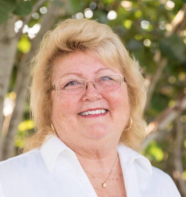 Vicki Yates