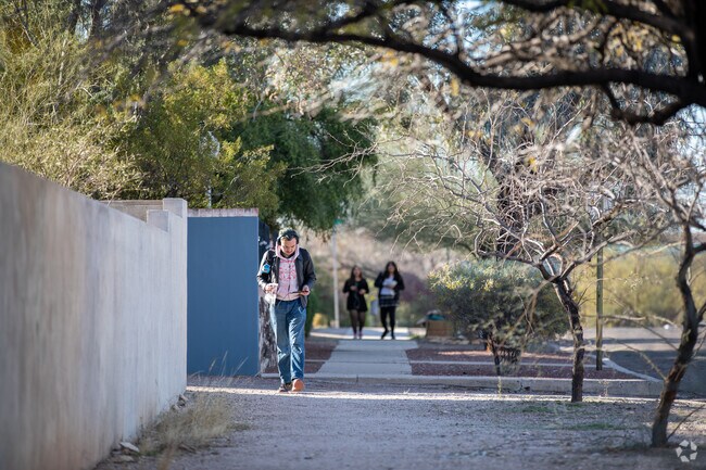Residents of North University appreciate the walkable area.