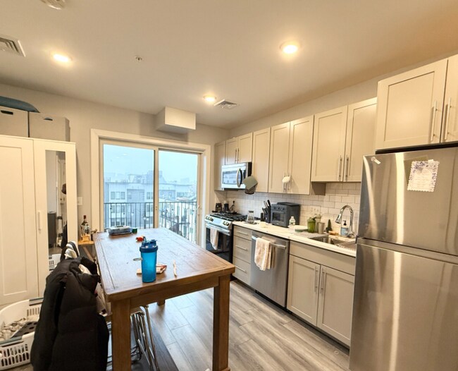 55 W 5th St unit 606, Boston, MA 02127 - photo 4