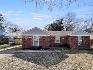 2645 Eastbrook Dr, Horn Lake, MS 38637