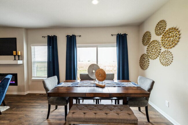 14505 Ironwood Ct unit 36202338, Urbandale, IA 50111 - photo 7