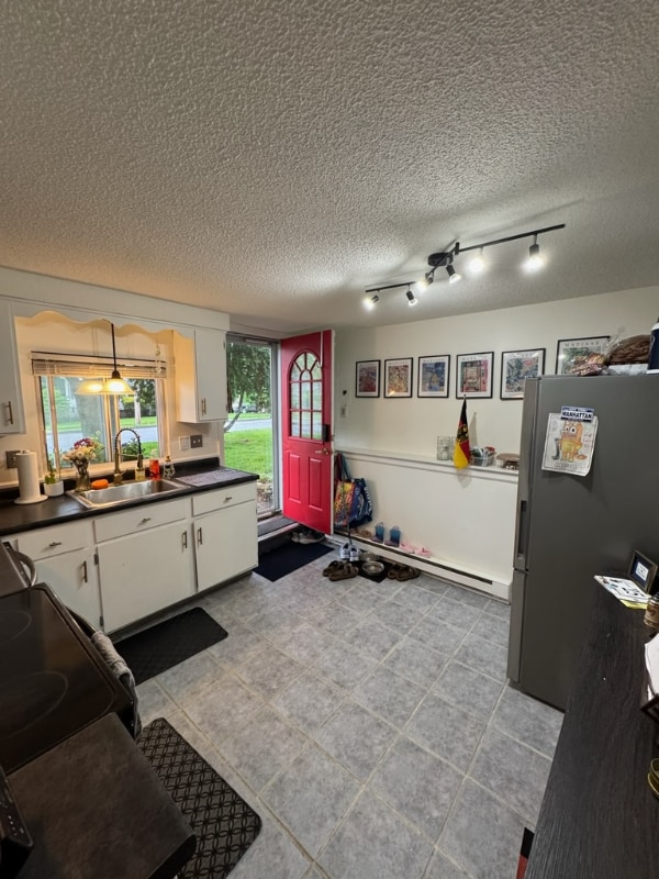 128 Sunnyside St Unit A, Manchester, NH 03103