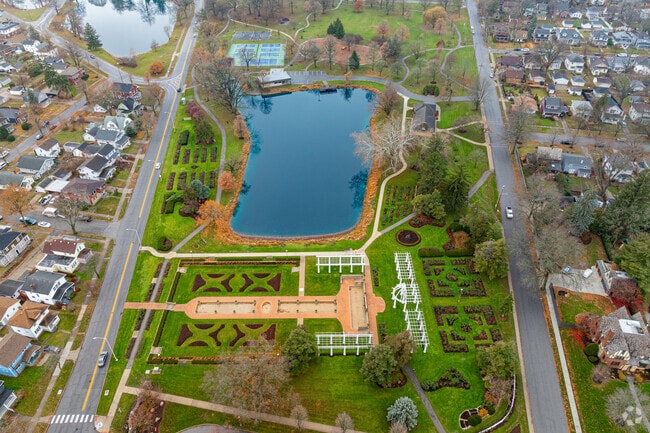 North Anthony residents can enjoy Lakeside Park, one of the city's finest.