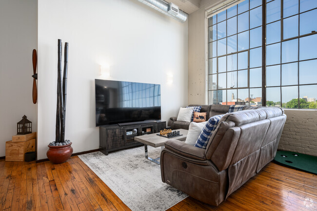 2BR, 2BA - 1097SF - Living Room