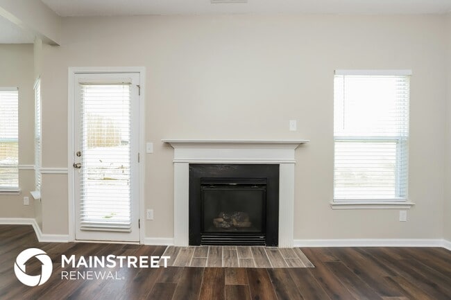 1565 Tigris Ct, Atlanta, GA 30349 - photo 5