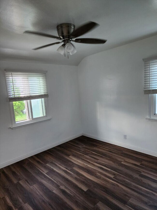 2708 W 85th St unit 2708 W. 85th St, Inglewood, CA 90305 - photo 6