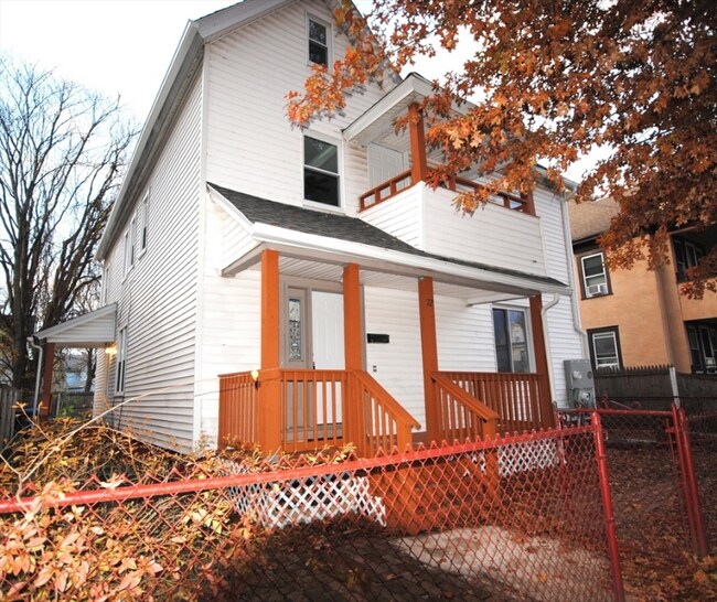 72 Hall St unit 72 Hall Street Unit, Springfield, MA 01108 - photo 6