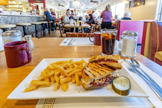 Getting lunch at Grandma Sally's near Flor-A-Mar.