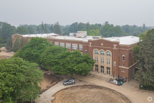 Alternate view of Wealthy Elementary school on Lake Dr in East Grand Rapids.
