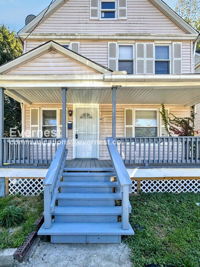 8002 Bellevue Ave, Cleveland, OH 44103
