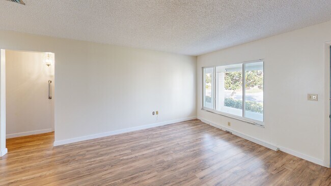 9306 42nd St N, Pinellas Park, FL 33782 - photo 2