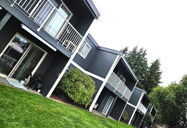 Olympic View, Tacoma, WA 98407 - photo 2