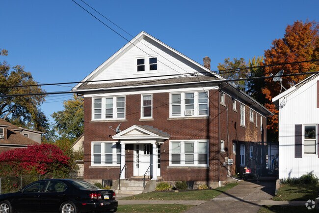 Historic, traditional homes from around 1900 line many West Bayfront blocks.
