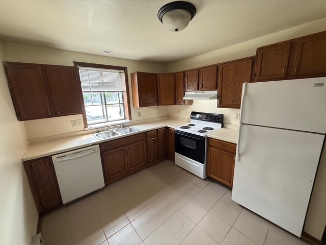 Pinebrook Corner Apartments, Wisconsin Dells, WI 53965 - photo 1