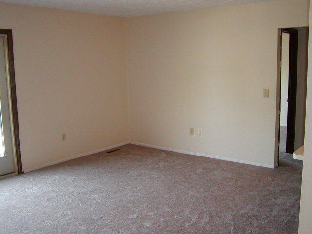 3279 Kristin Ct, Columbus, OH 43231 - photo 4