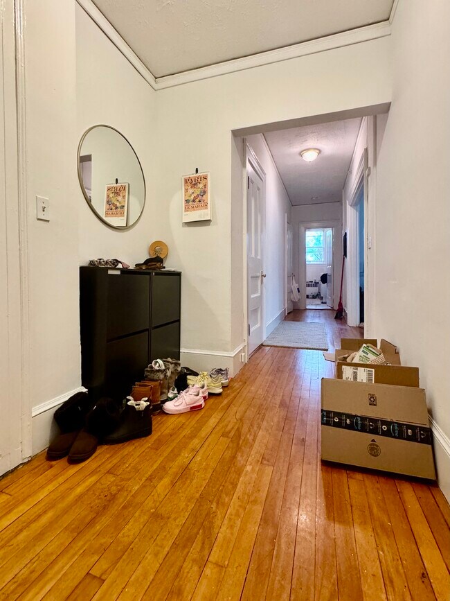 447 Centre St unit 302, Newton, MA 02458 - photo 4