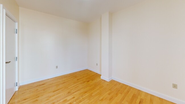 42 Beach St unit 9D, Boston, MA 02111 - photo 2