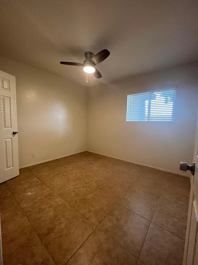 1078 W Flint St unit D, Chandler, AZ 85224 - photo 5