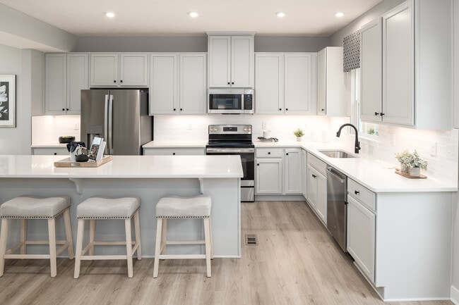 73 Allenhurst Way, Delaware, OH 43015 - photo 2