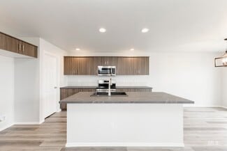 10753 Rutland St, Caldwell, ID 83605