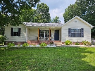 3041 Bowker Rd, Charlotte, TN 37036