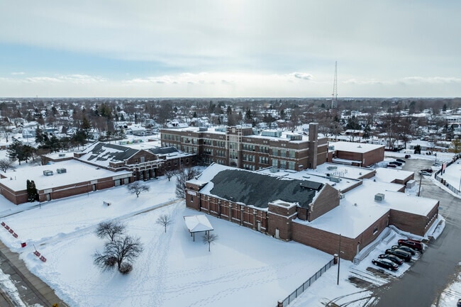Handy Middle School offers a variety of programs that challenge children.