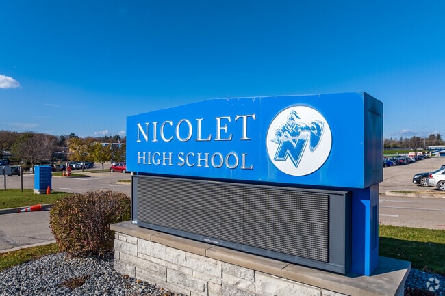 A entry leading to Nicolet High School.