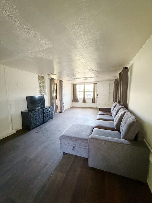 9604 4th Ave, Orlando, FL 32824 - photo 2