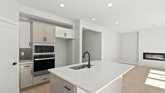 21513 SE Etna Place SE, Bend, OR 97702 - photo 5