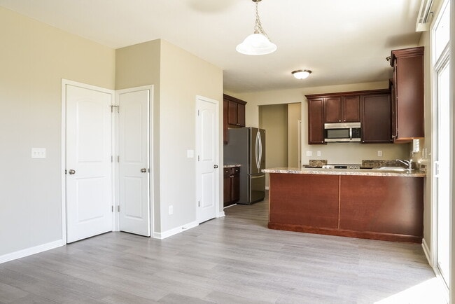 25 W Twin Maple Ave, Lithopolis, OH 43136 - photo 6