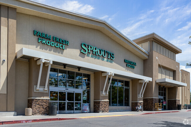 Sprouts Farmers Market supplies fresh groceries to the residents of Monte Sereno.
