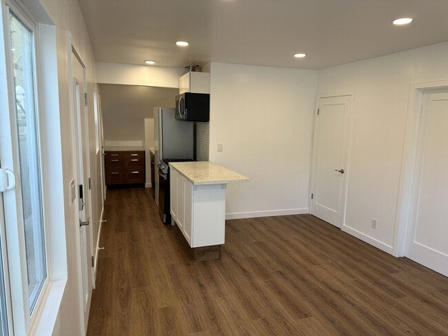 116 45th St unit Lower Rear, Manhattan Beach, CA 90266 - photo 5