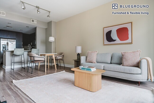 4800 Auburn Ave unit FL14-ID971, Bethesda, MD 20814 - photo 3