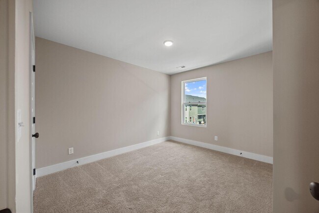 2429 E 17th St, Chattanooga, TN 37404 - photo 6