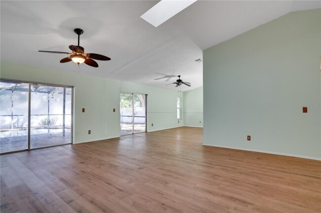 1410 Club Dr, Tarpon Springs, FL 34689 - photo 5
