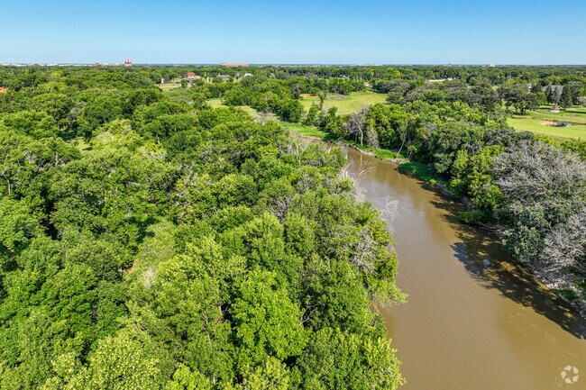 The Sheyenne River is a great amenity in the neighborhood of Goldenwood.