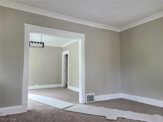 1830 Mannering Rd Unit 2, Cleveland, OH 44112