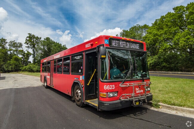 A great way to get around is to use the Port Authority bus in Glen Hazel.