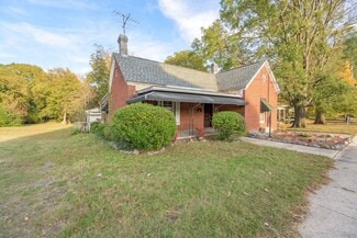 733 Falls Rd, Rocky Mount, NC 27804