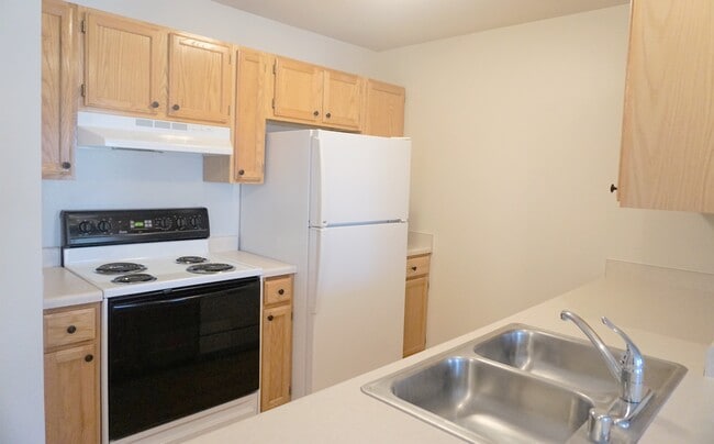 Stone Creek, Madison, WI 53719 - photo 6