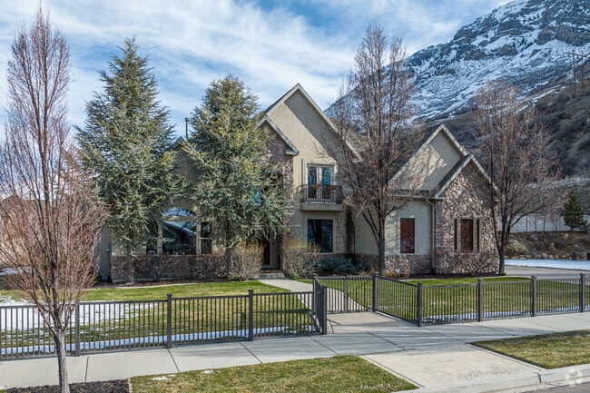 Luxury homes with premium finishes define the upscale Foot Hills area.