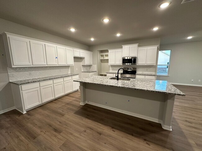 1232 Sabine River Ln, Springtown, TX 76082 - photo 4