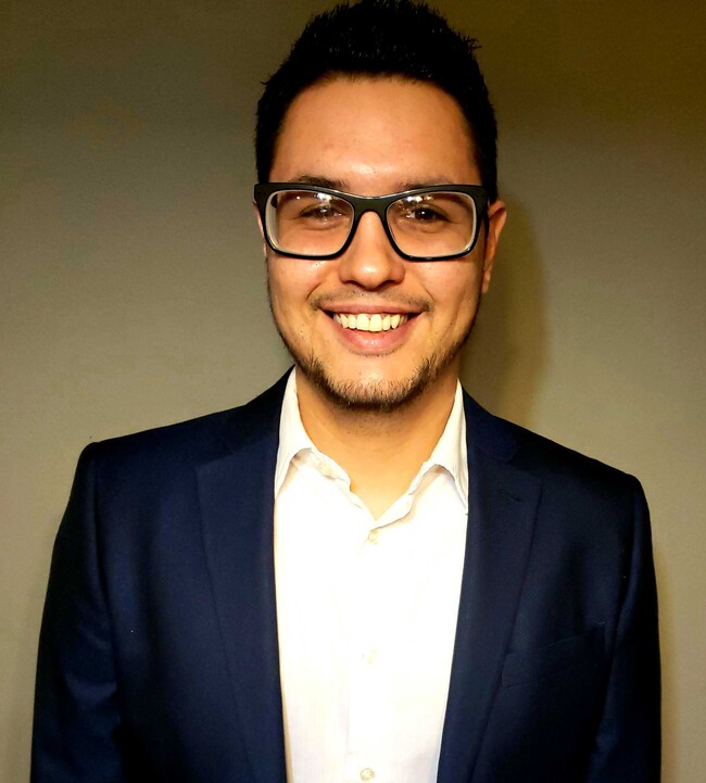 Agent Photo