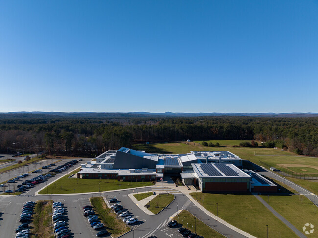 North Middlesex Regional High School is a public high school located in Townsend serving 9-12.