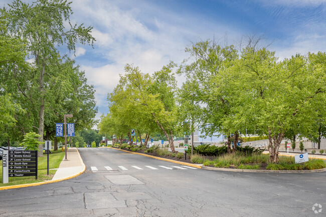 Cincinnati Country Day School is a private, college preparatory school in Indian Hill.