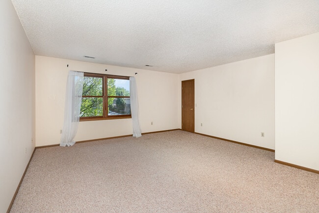 6215 Normandy Drive, Saginaw, MI 48638 - photo 6