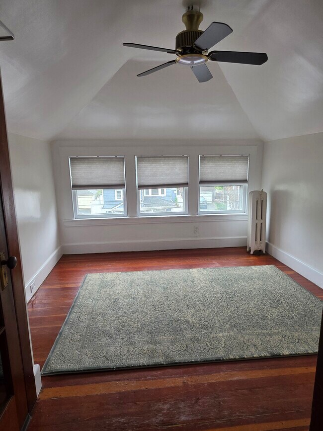 164 Laurel Place unit Laurelplace, Bridgeport, CT 06604 - photo 6