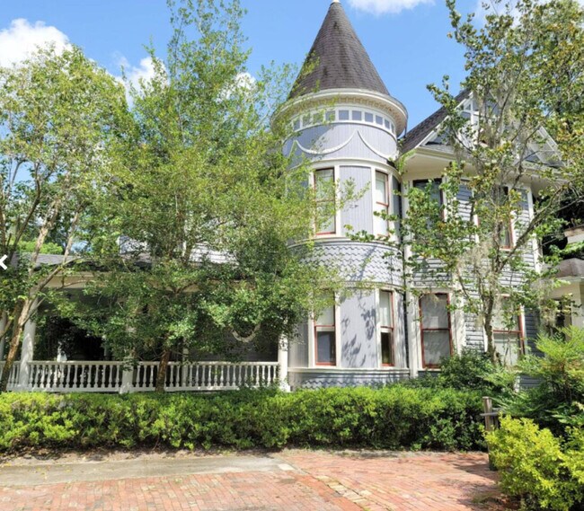 205 SE 7th St unit ID1359102P, Gainesville, FL 32601 - photo 7