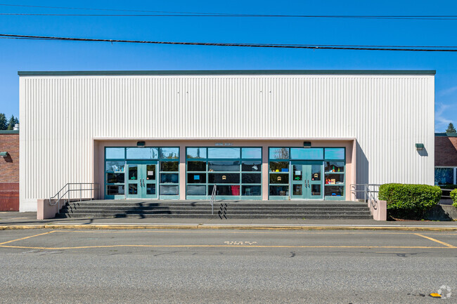 Emerson Elementary School provides education in Hoquiam from 1st through 5th grade.